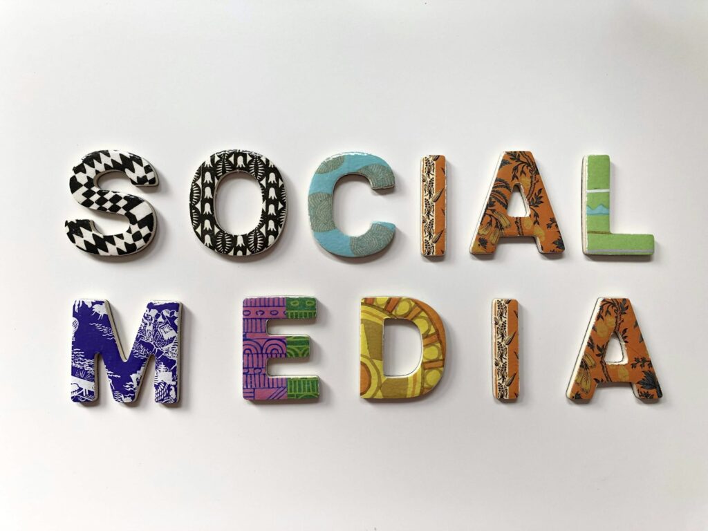 Les hashtags servent-ils encore à quelque chose en 2026 ?